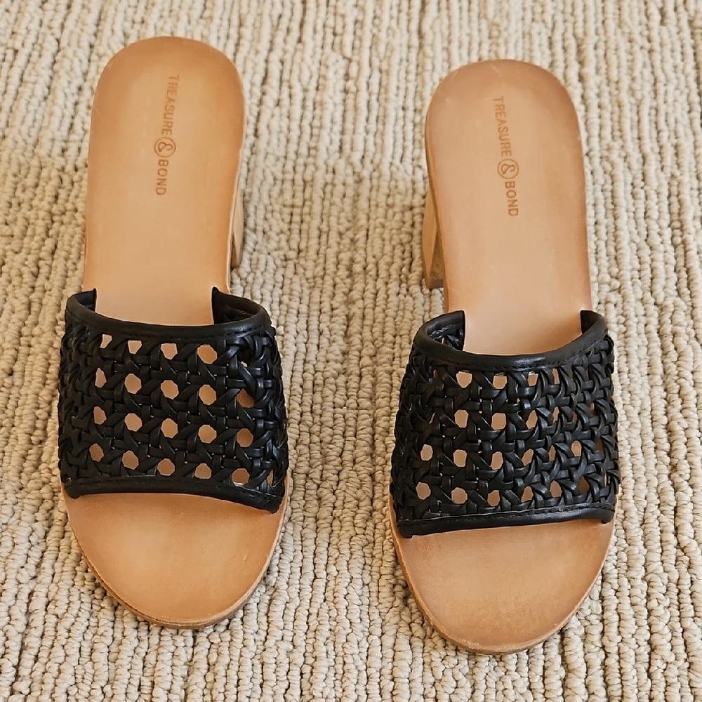 Treasure & Bond Women's Black Woven Slide Sandals